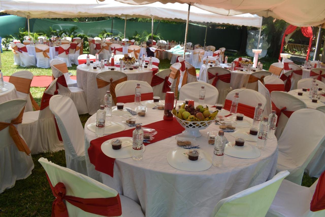 Hotel Leinmach House Nyali Mombasa Esterno foto