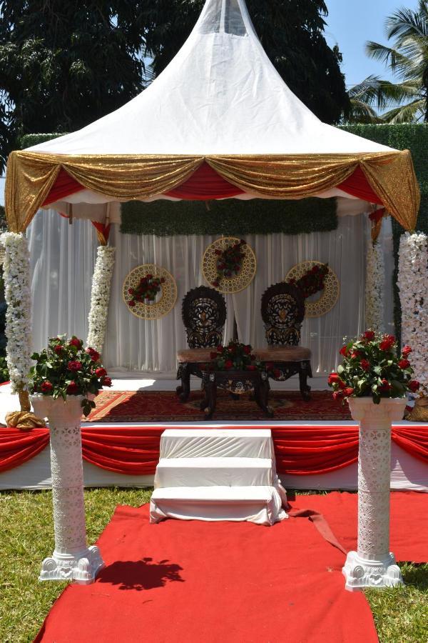 Hotel Leinmach House Nyali Mombasa Esterno foto