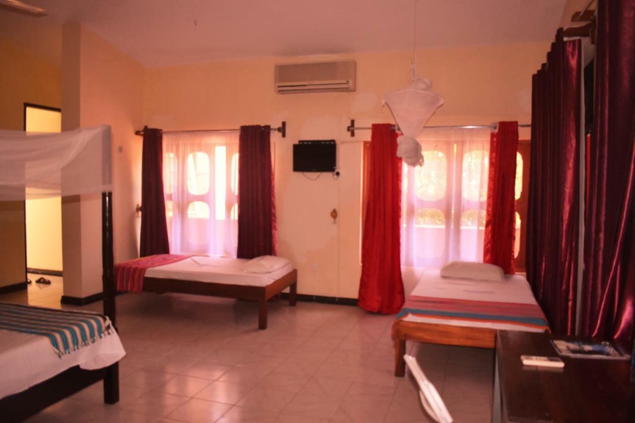 Hotel Leinmach House Nyali Mombasa Esterno foto