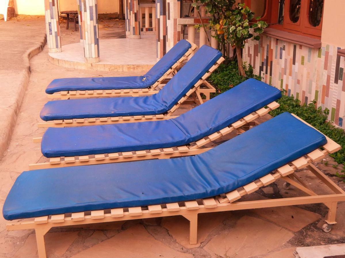 Hotel Leinmach House Nyali Mombasa Esterno foto
